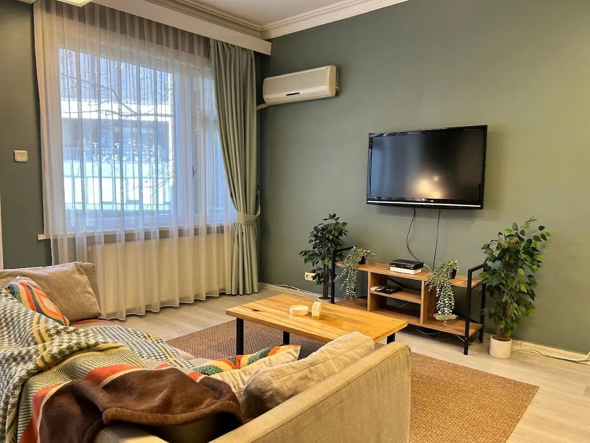 Apartamento Spacious & Peaceful 2Br Central Apt. W/ Balcony Estambul