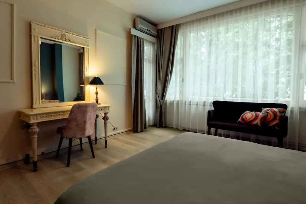 Spacious & Peaceful 2Br Central Apt. W/ Balcony Provincia di Provincia di Istanbul Appartamento