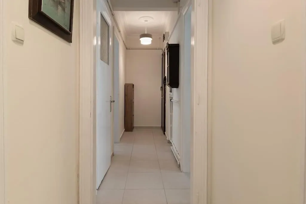 Appartamento Spacious & Peaceful 2Br Central Apt. W/ Balcony Provincia di Provincia di Istanbul